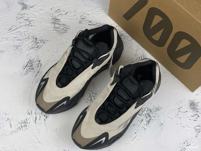 FY3729 MNVN Boost 700 Adidas Bone Yeezy 1019